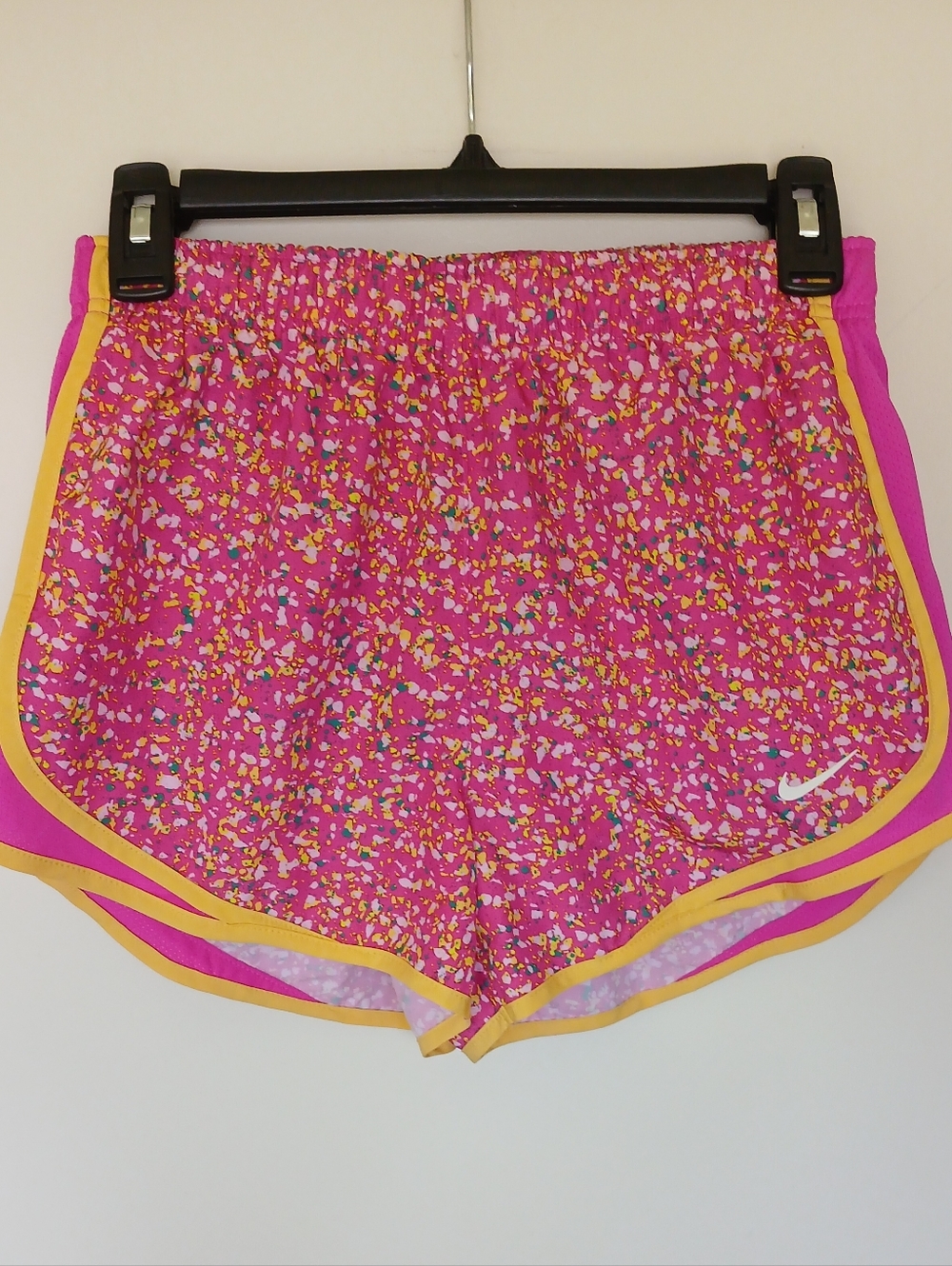 Nike Dri-Fit Pink Confetti Shorts Size Small